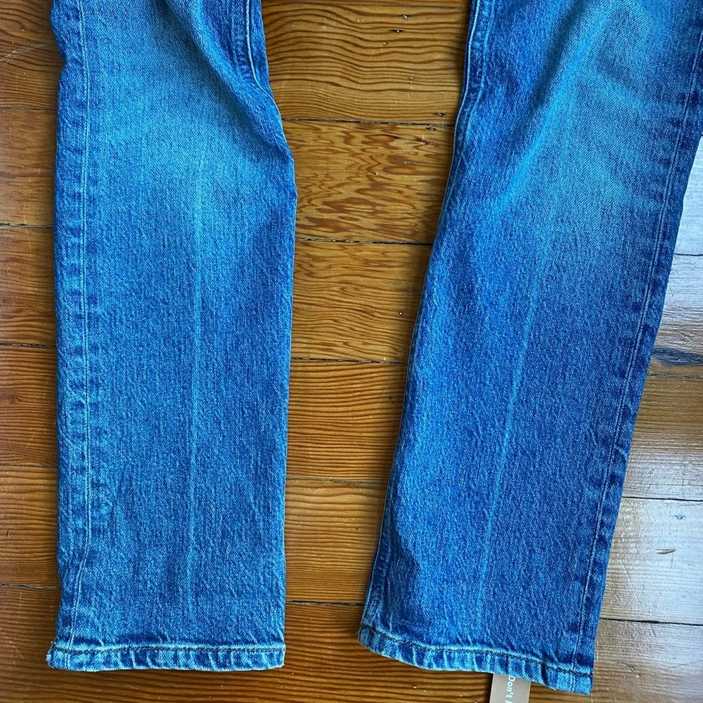 Liza Button Fly High Rise Straight Jeans. Size 23. NWT. - Picture 5 of 8